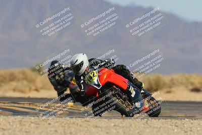 media/Mar-22-2025-CVMA (Sat) [[462c0ffedb]]/Race 13-Amateur Supersport Middleweight/